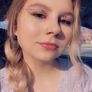 Meet your Posher, Savannah